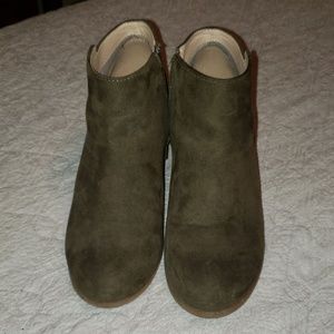 Old Navy booties
